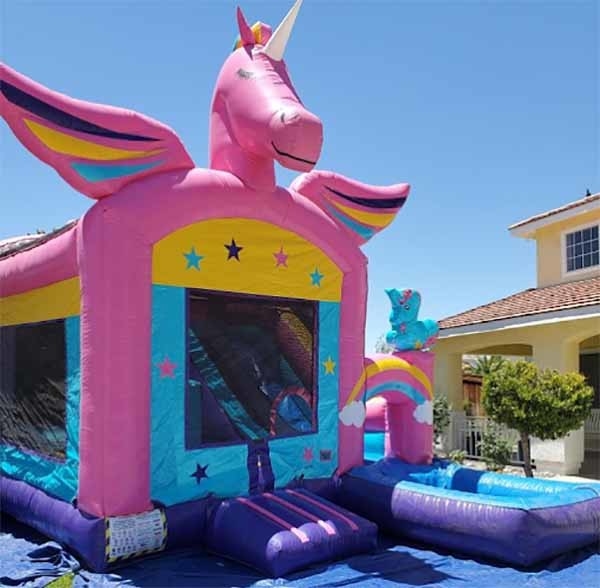 OEM/ODM Unicorn Bounce House com pequeno slide e piscina PVC e personalizável