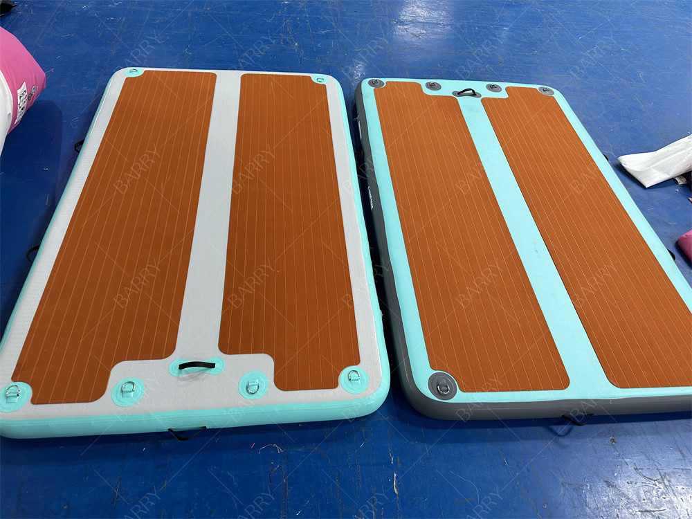 3×1.8x0.15m Tamanho personalizado Cor Disponível Doca Flutuante Inflável para lazer de iates