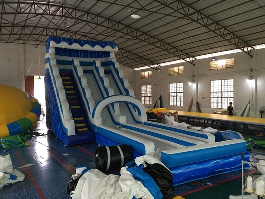 Corrediças de água infláveis do divertimento comercial do PVC com associação