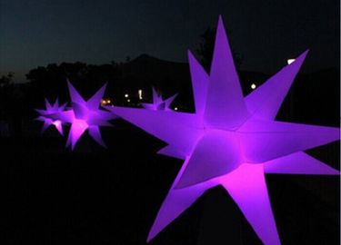 O céu inflável personalizado da estrela dos produtos da propaganda conduziu luzes para o partido