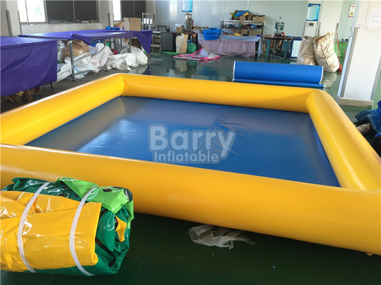Altura portátil da associação de água 65cm da explosão amarela e azul da cor