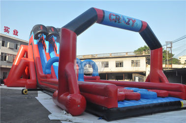 O divertimento louco 5k inflável corre o meta, curso de obstáculo inflável gigante para adultos