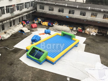 Porta perto da arena inflável exterior do futebol do sabão da porta, passo de futebol inflável da água com parte inferior