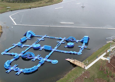 parques infláveis gigantes da água de encerado do PVC de 0.9mm Plato, parque do esporte do Aqua da ilha da onda 65 porções