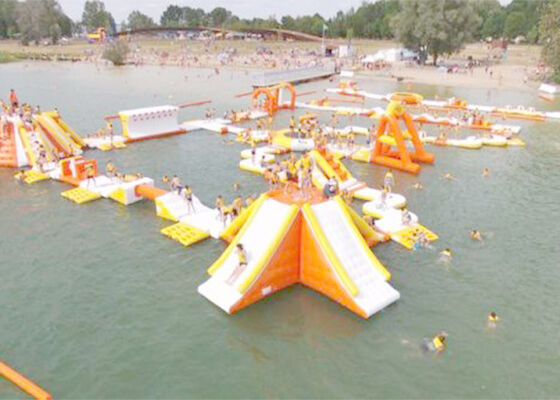 Parque de flutuação da corrediça de água do quintal das crianças de Aqua Sports Water Park Inflatable