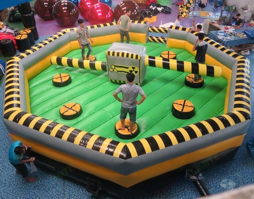 Jogo inflável personalizado da fusão do desafio com diâmetro Rotative da máquina 7m